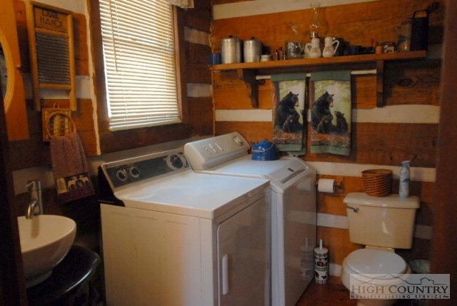 Image number 5 for the current listing