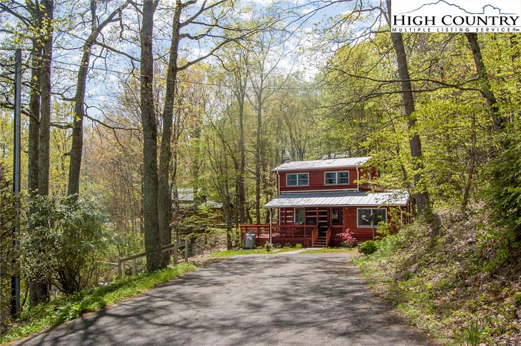 Image number 1 for the current listing