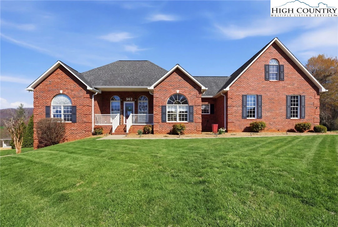 Image number 1 for the current listing