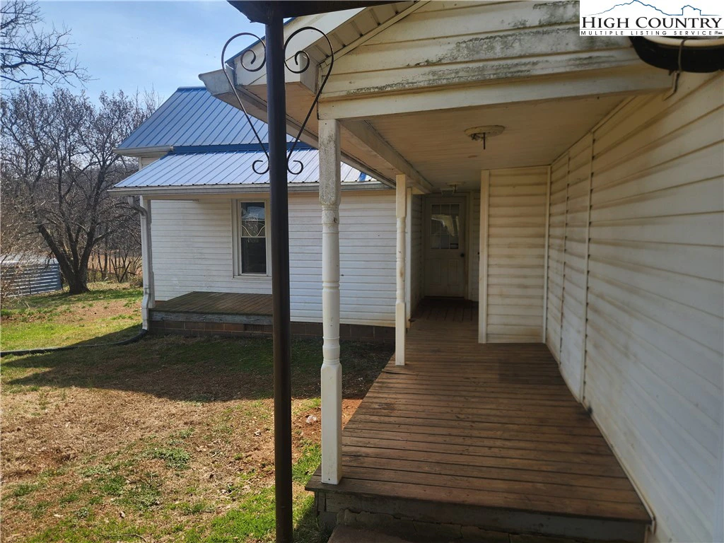 Image number 5 for the current listing