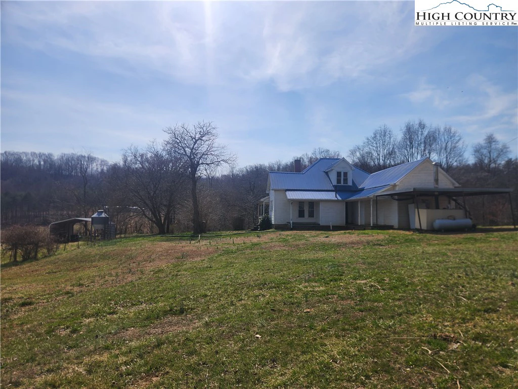 Image number 8 for the current listing