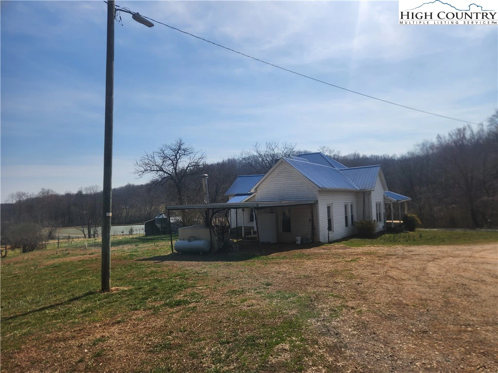 Image number 9 for the current listing
