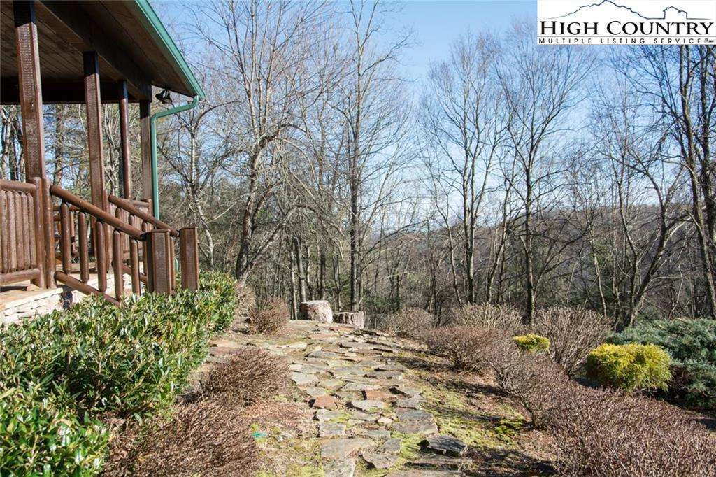 Image number 14 for the current listing