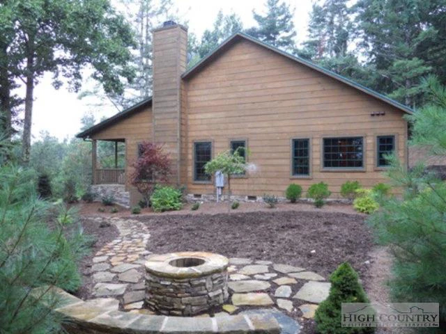 Image number 19 for the current listing