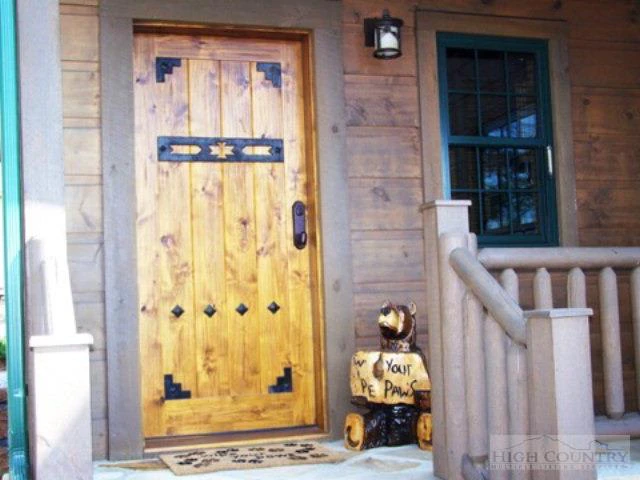Image number 4 for the current listing