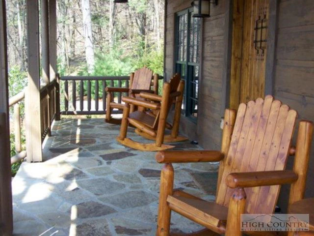 Image number 6 for the current listing