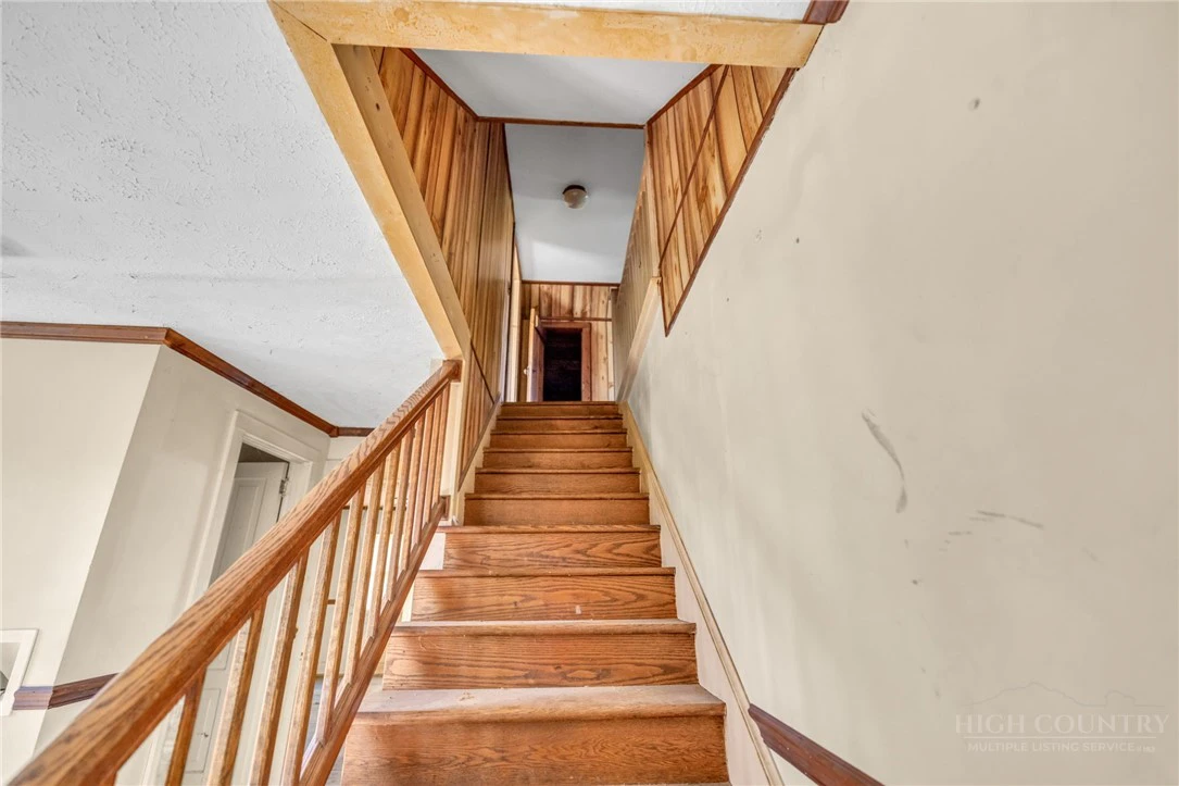 Image number 10 for the current listing