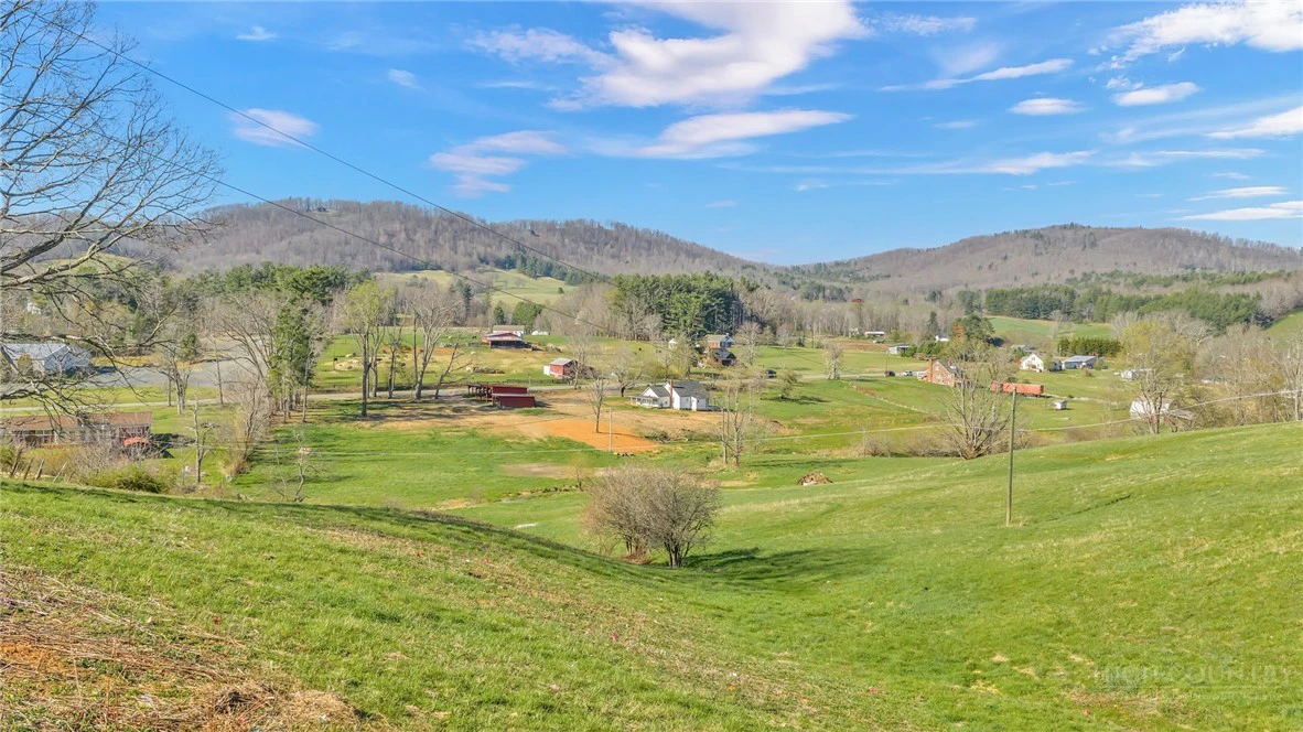 Image number 19 for the current listing