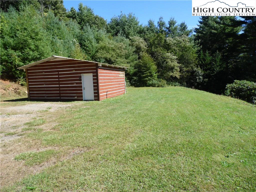 Image number 9 for the current listing