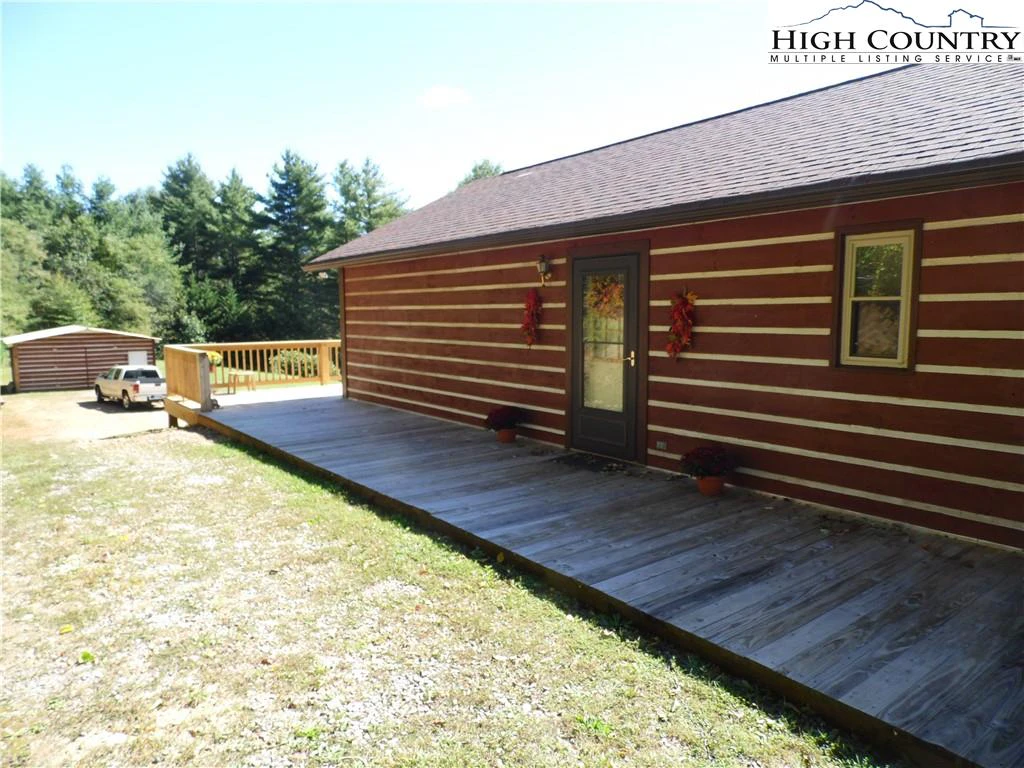 Image number 20 for the current listing