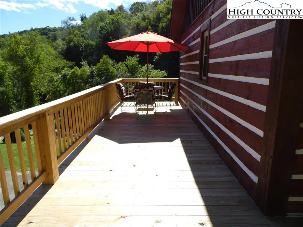 Image number 21 for the current listing