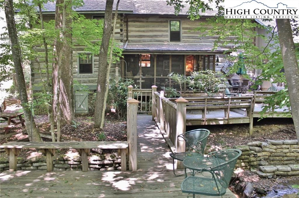 Image number 15 for the current listing