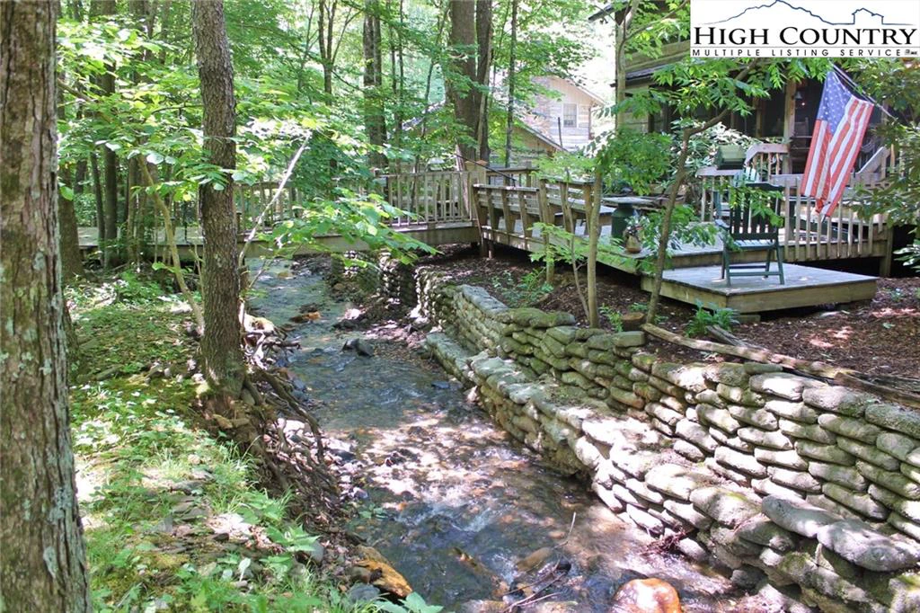 Image number 12 for the current listing
