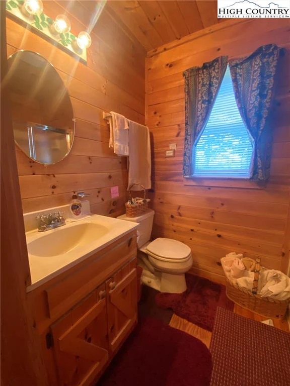 Image number 2 for the current listing