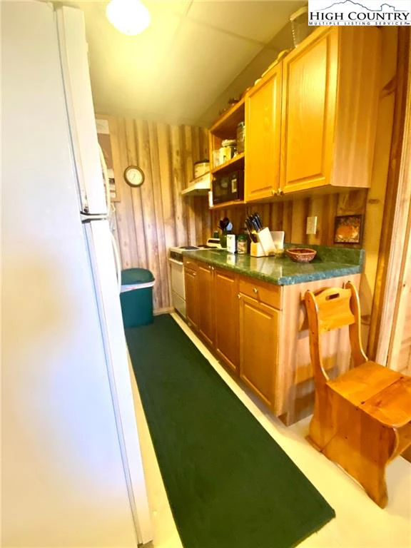 Image number 10 for the current listing