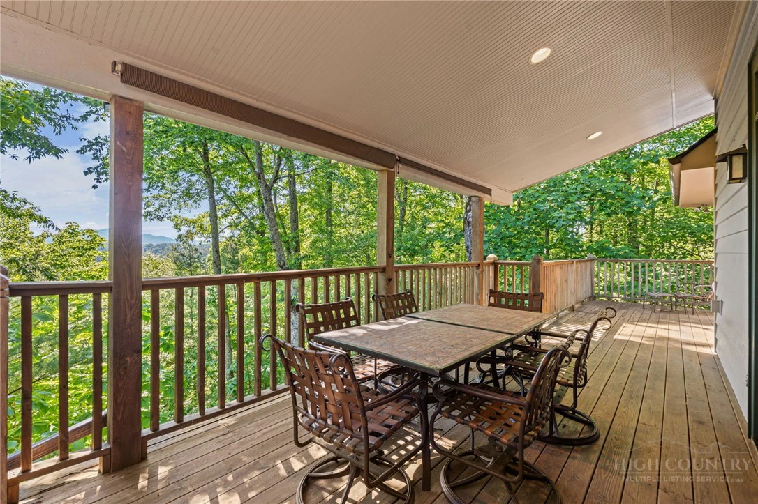 Image number 7 for the current listing