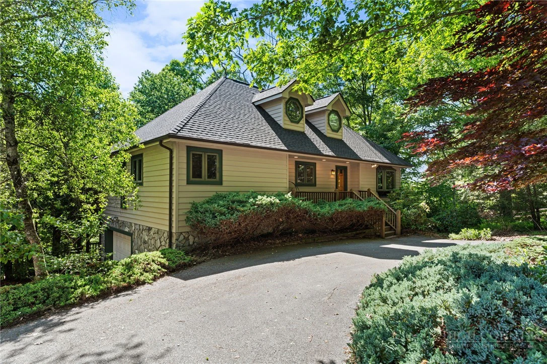 Image number 6 for the current listing
