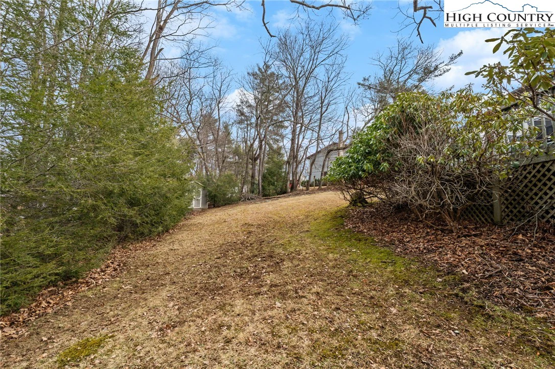 Image number 18 for the current listing