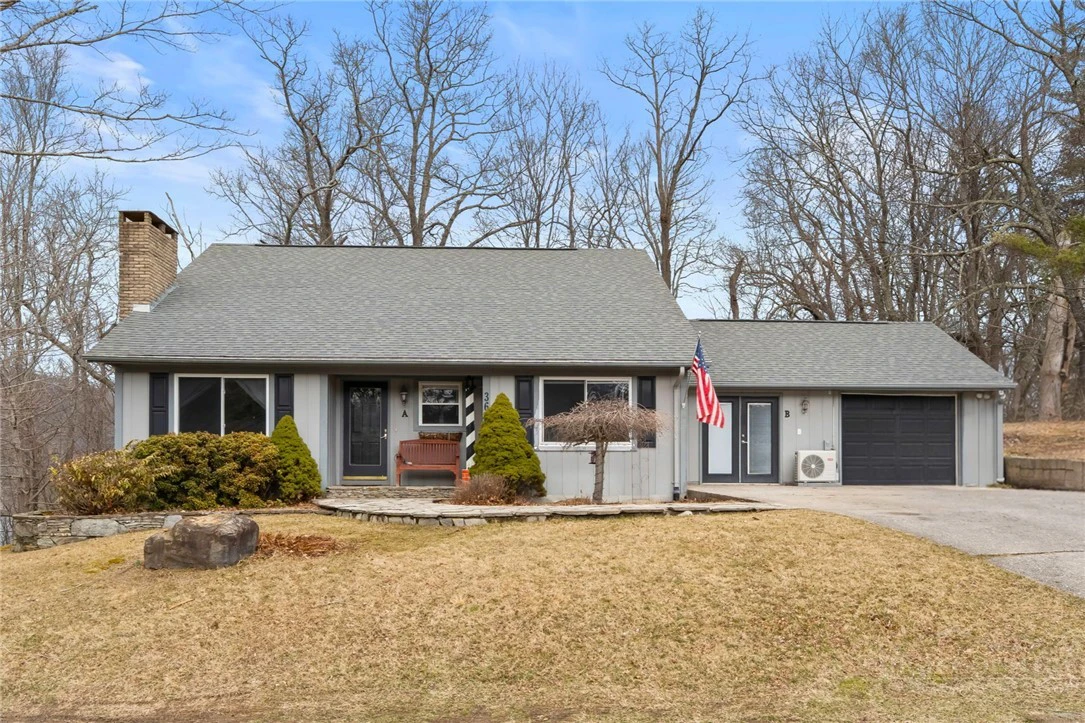 Image number 1 for the current listing