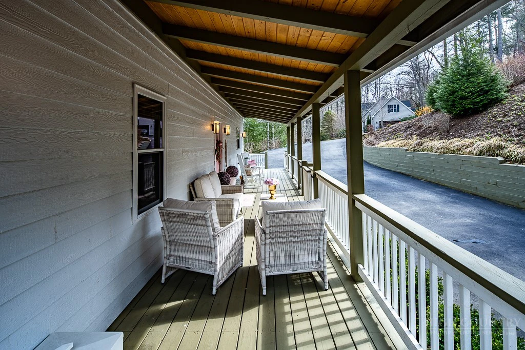 Image number 6 for the current listing