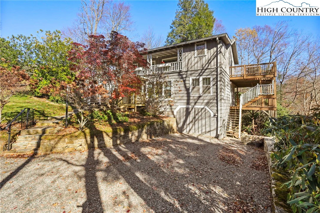 Image number 31 for the current listing