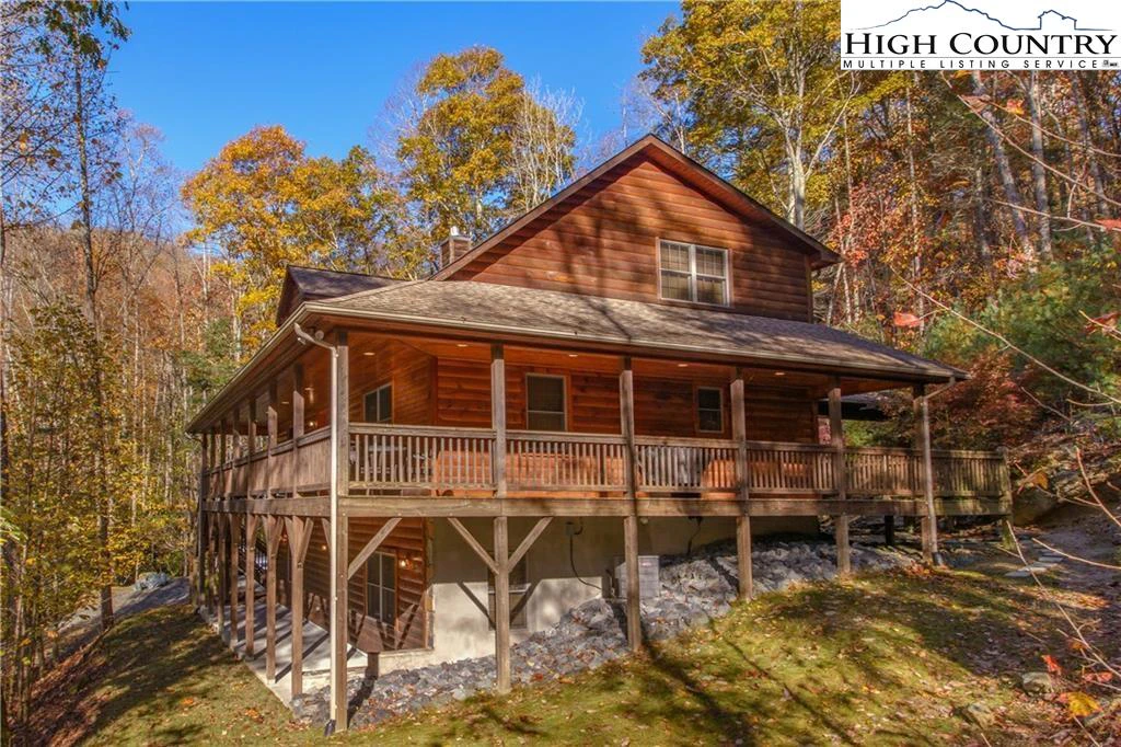 Image number 1 for the current listing