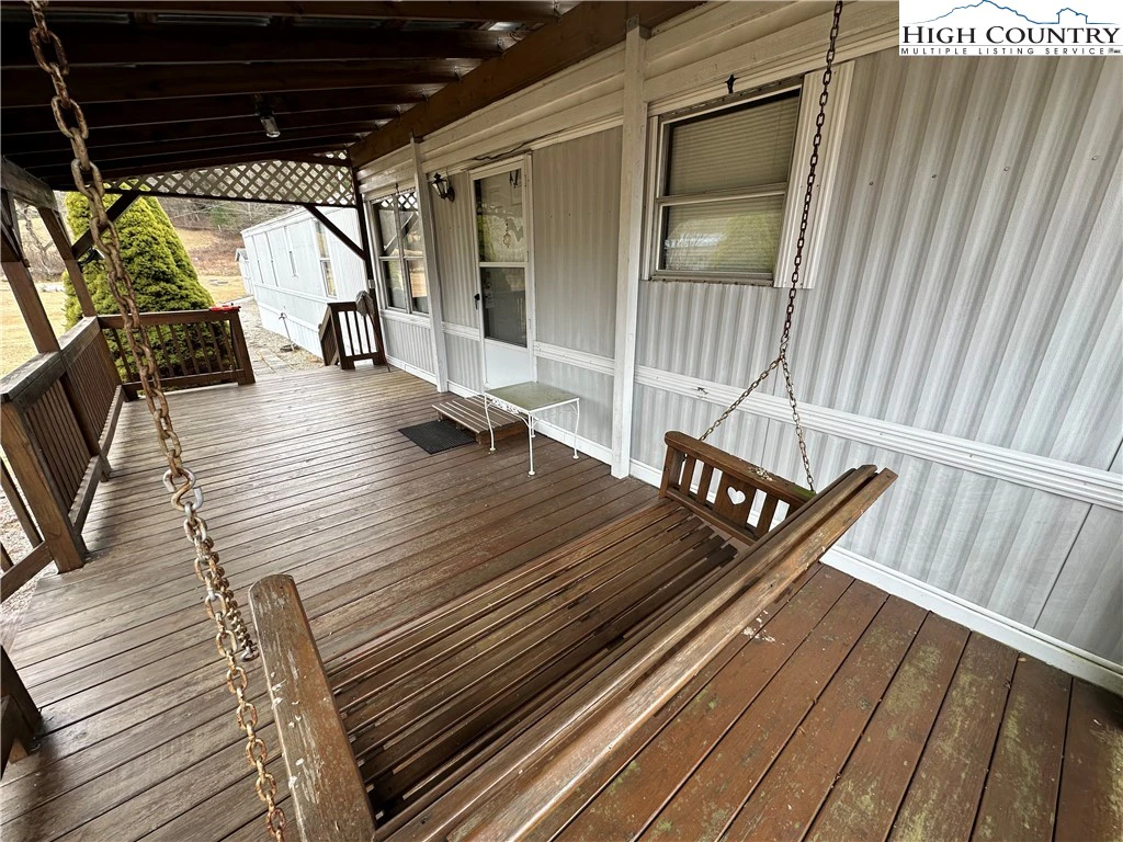 Image number 1 for the current listing