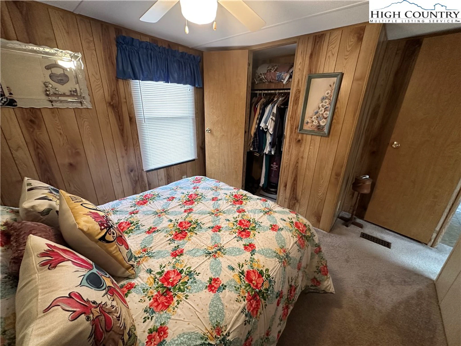 Image number 18 for the current listing