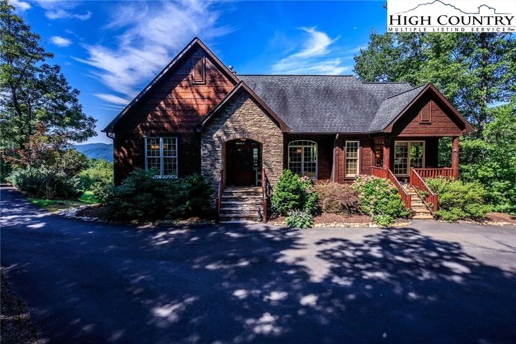 Image number 27 for the current listing