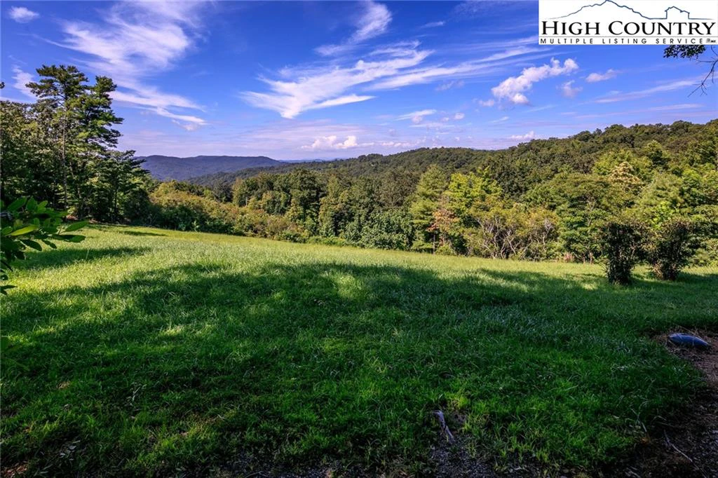 Image number 18 for the current listing
