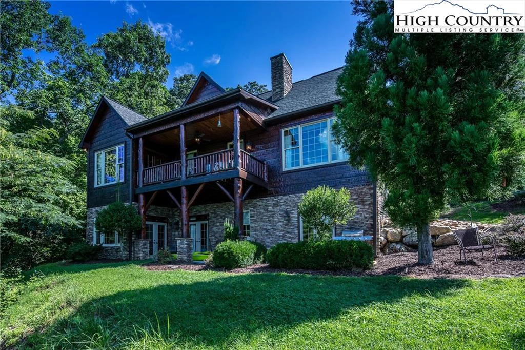 Image number 19 for the current listing