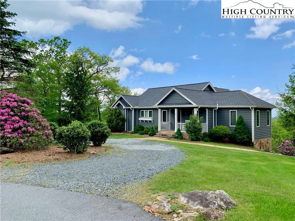 Image number 1 for the current listing