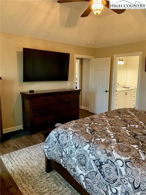 Image number 8 for the current listing