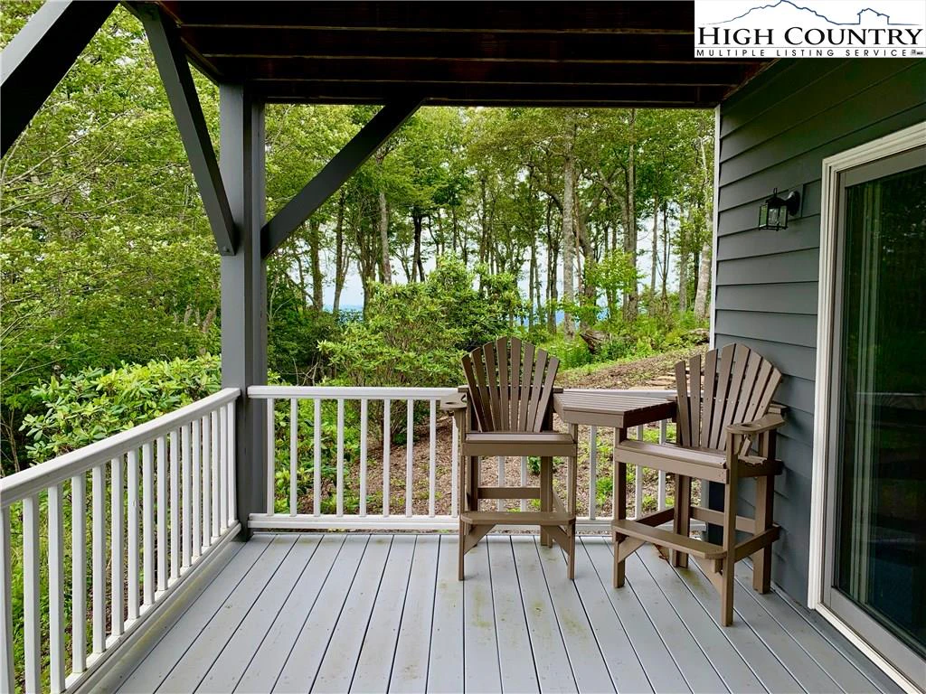 Image number 20 for the current listing