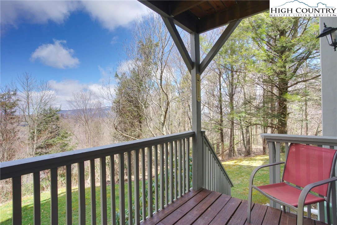 Image number 9 for the current listing