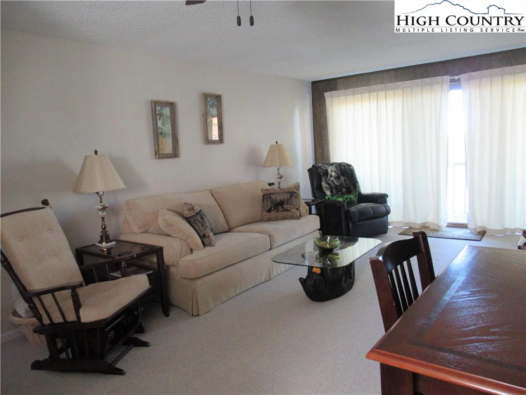 Image number 10 for the current listing