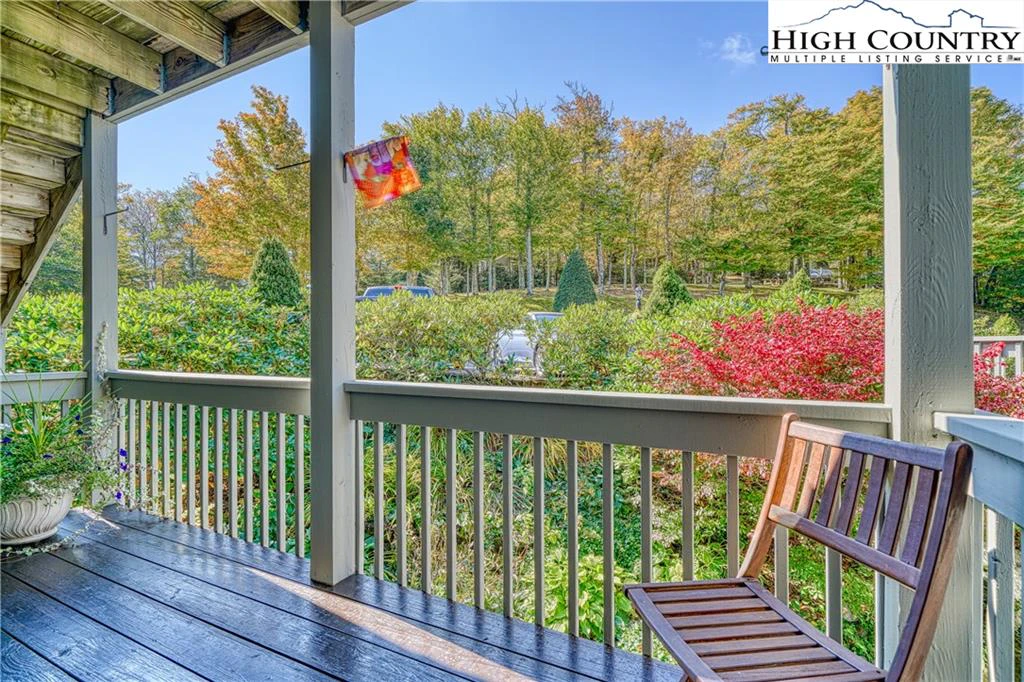 Image number 9 for the current listing