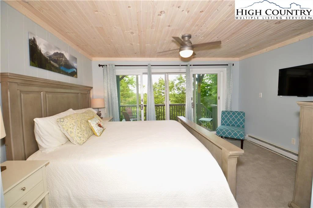 Image number 5 for the current listing