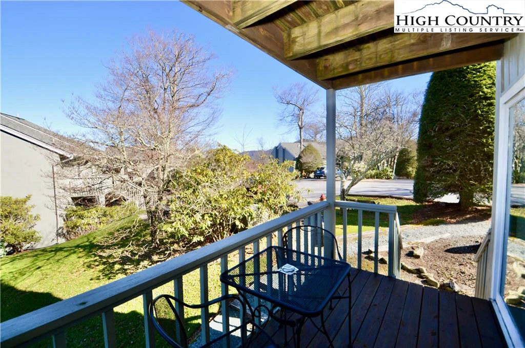 Image number 7 for the current listing