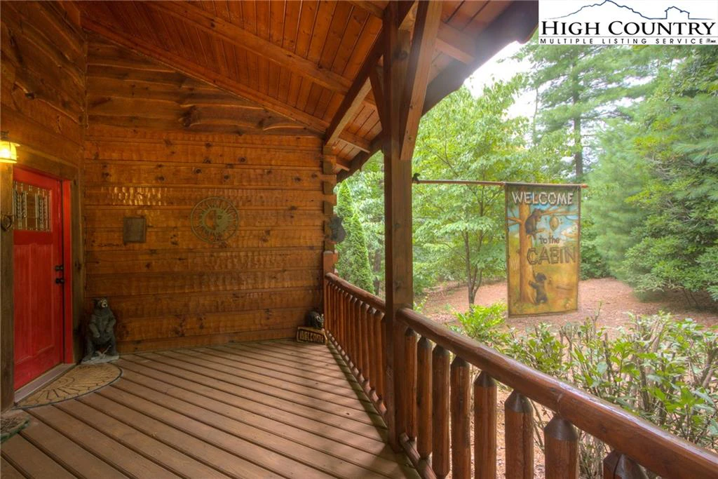Image number 3 for the current listing