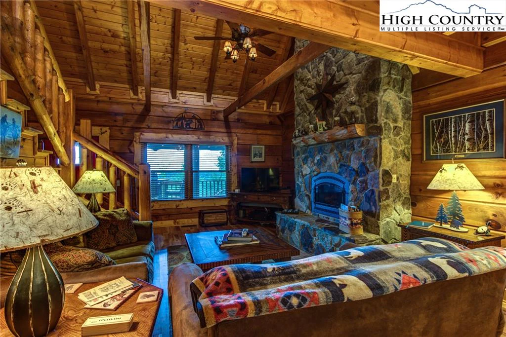 Image number 5 for the current listing