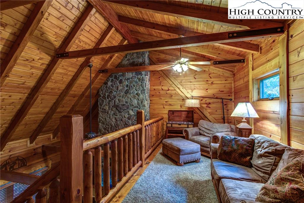 Image number 9 for the current listing