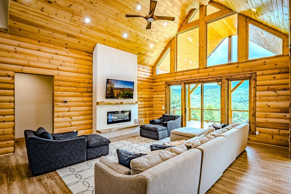 Image number 4 for the current listing