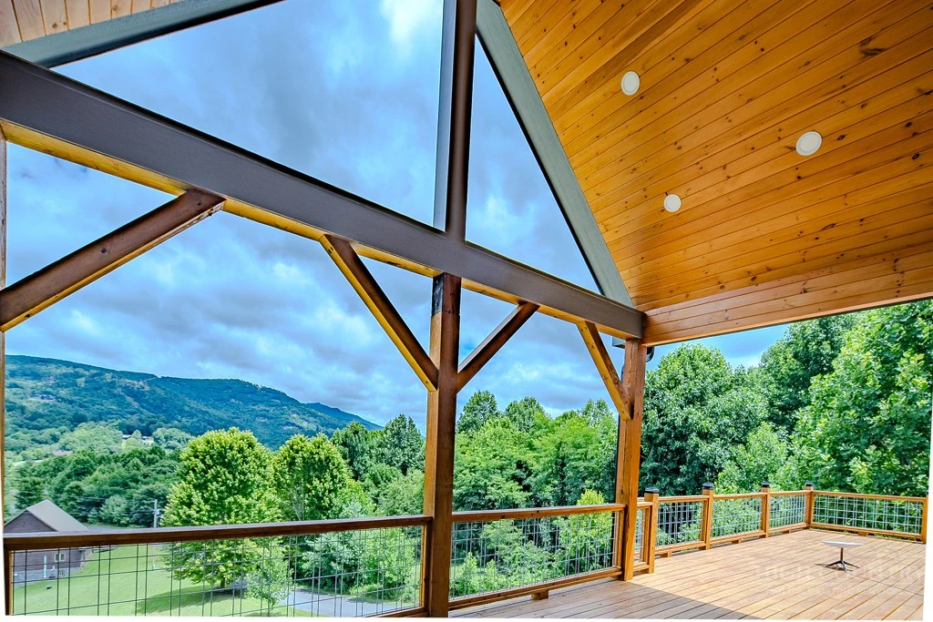 Image number 3 for the current listing