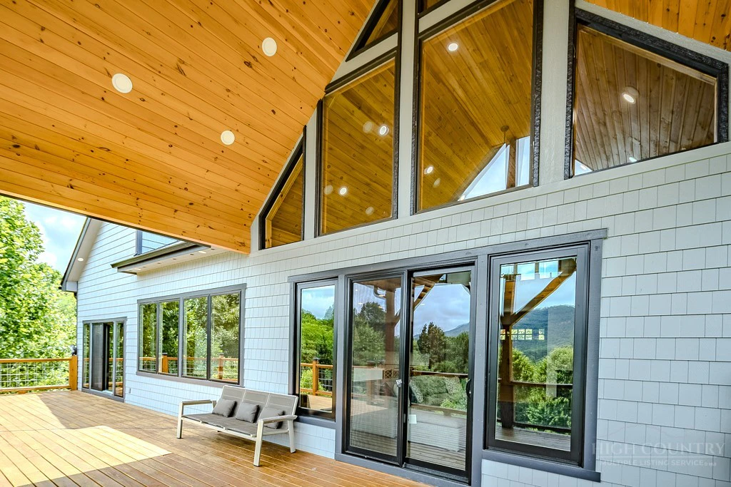 Image number 7 for the current listing