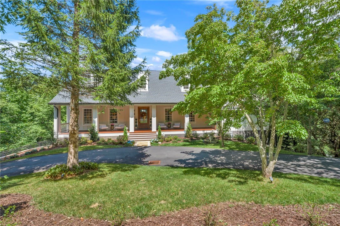 Image number 3 for the current listing