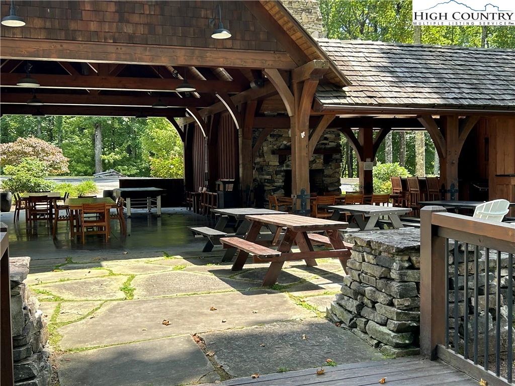 Image number 12 for the current listing