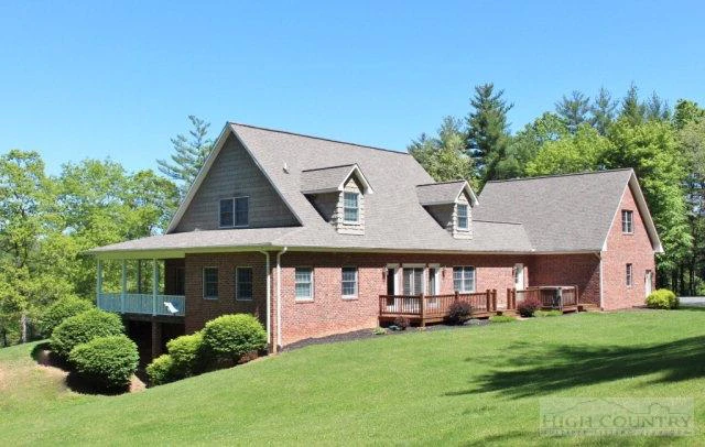 Image number 7 for the current listing
