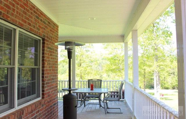 Image number 2 for the current listing