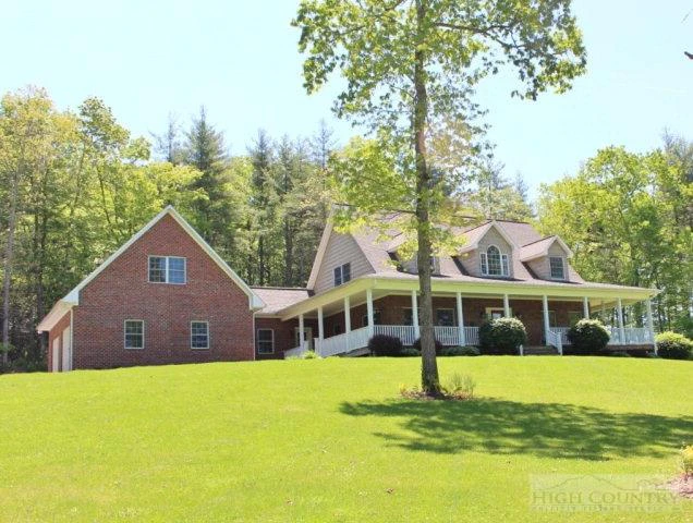 Image number 14 for the current listing